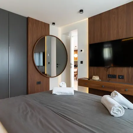 Ez Luxury Living 아파트 *