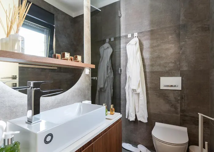 公寓 Ez Luxury Living 罗维尼