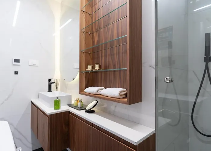 公寓 Ez Luxury Living 罗维尼